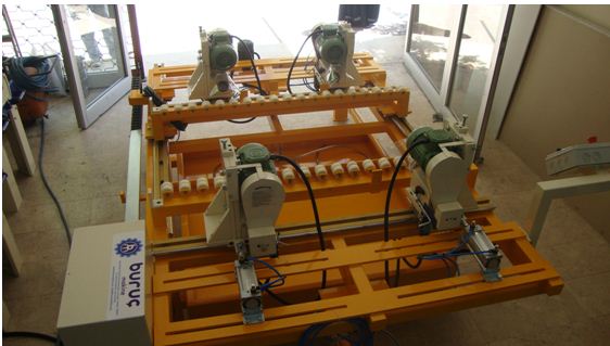 4 Kafal� Yar� Otomatik Delik Delme Makinas�